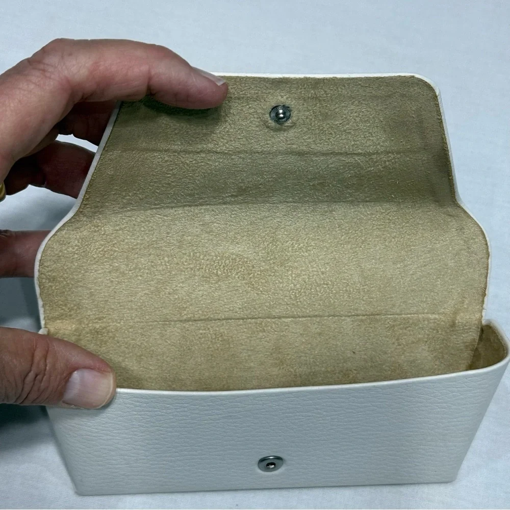 Michael Kors White Faux Leather Sunglasses Case Hard Shell Snap Closure Logo‎